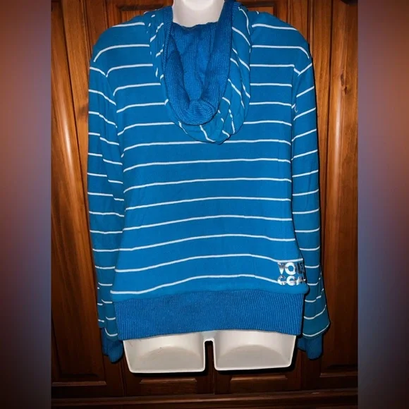 Volcom - Picture 6 of 8